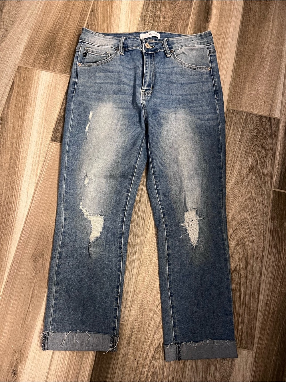 KanCan Distressed Light Blue Cropped Jeans